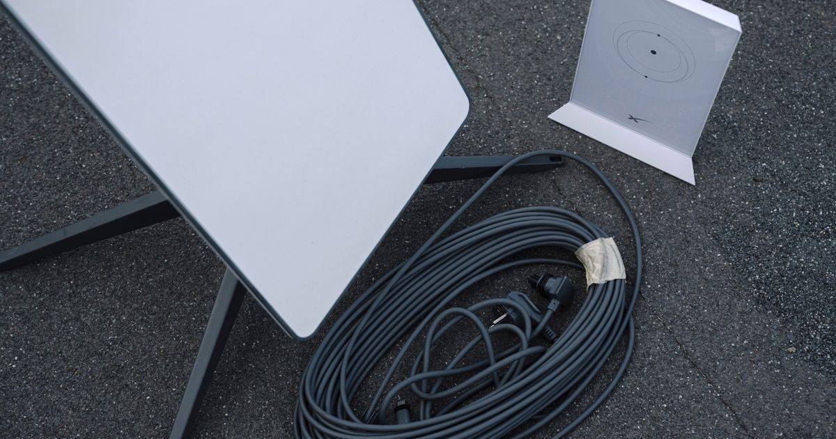 Photo: الشرق بلومبرغ SpaceX Acquires Nationwide 800 Mhz Spectrum Portfolio from Grain Management