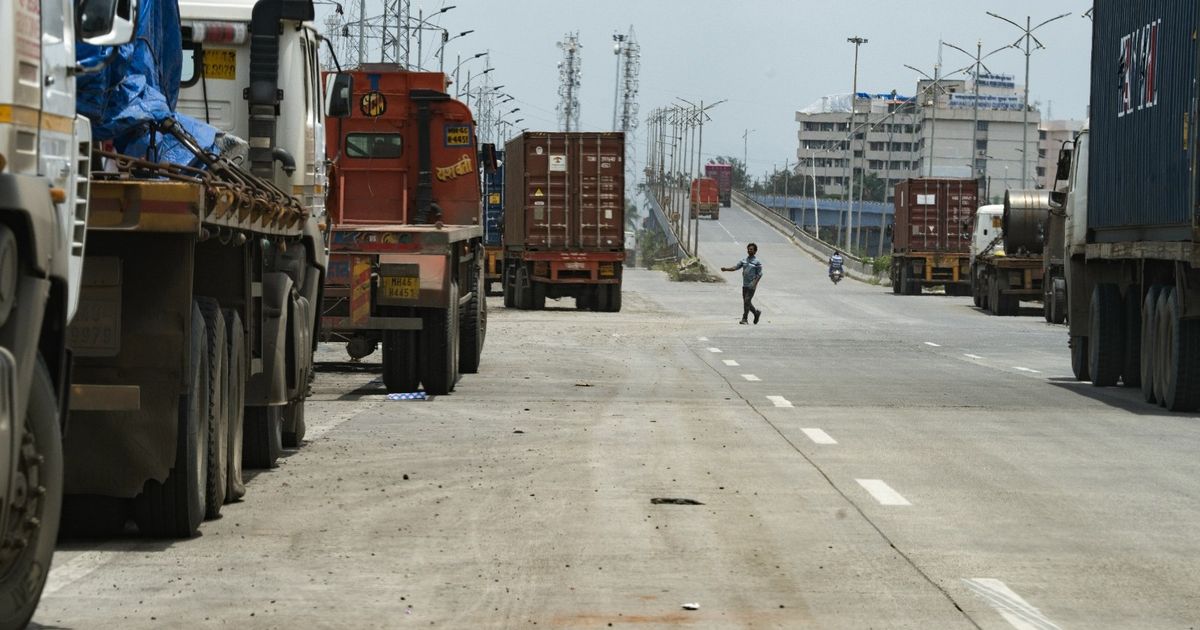 ترمب يخطط لرسوم جمركية جديدة ضد الصين والهند للضغط على روسيا