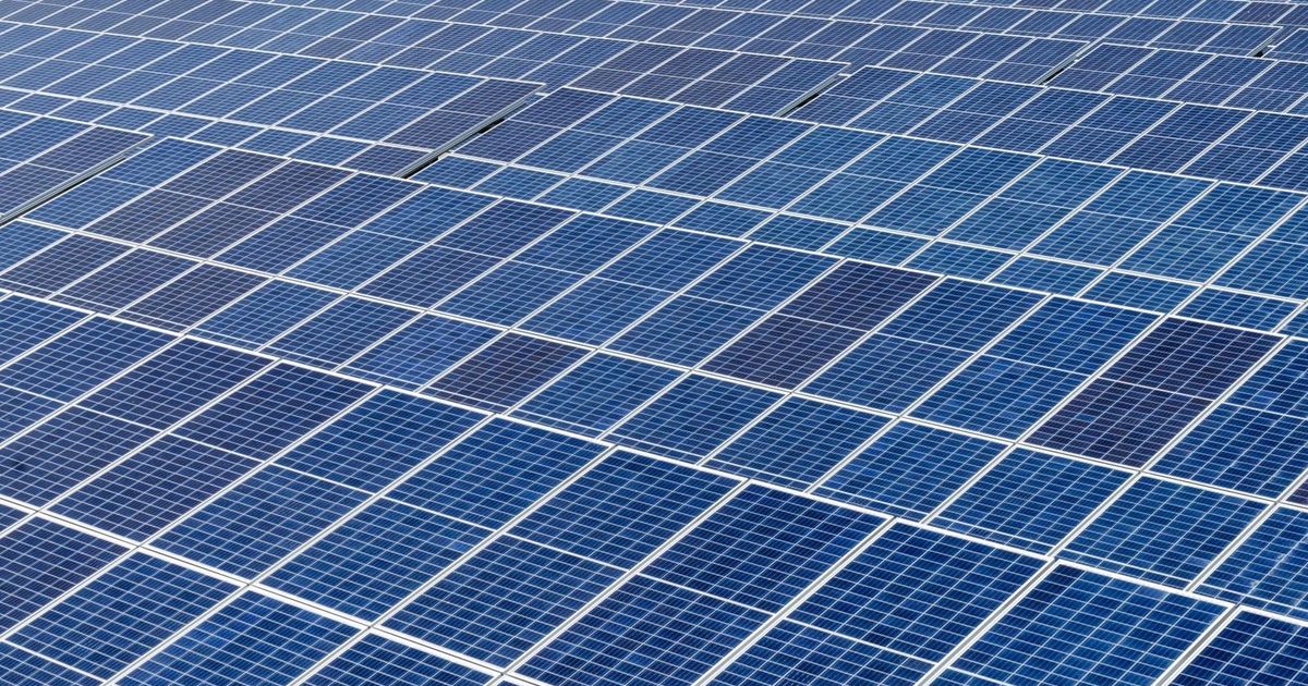 مصر تتهيأ لإطلاق أكبر مشروع للطاقة الشمسية مع "سكاتك" النرويجية في 2026