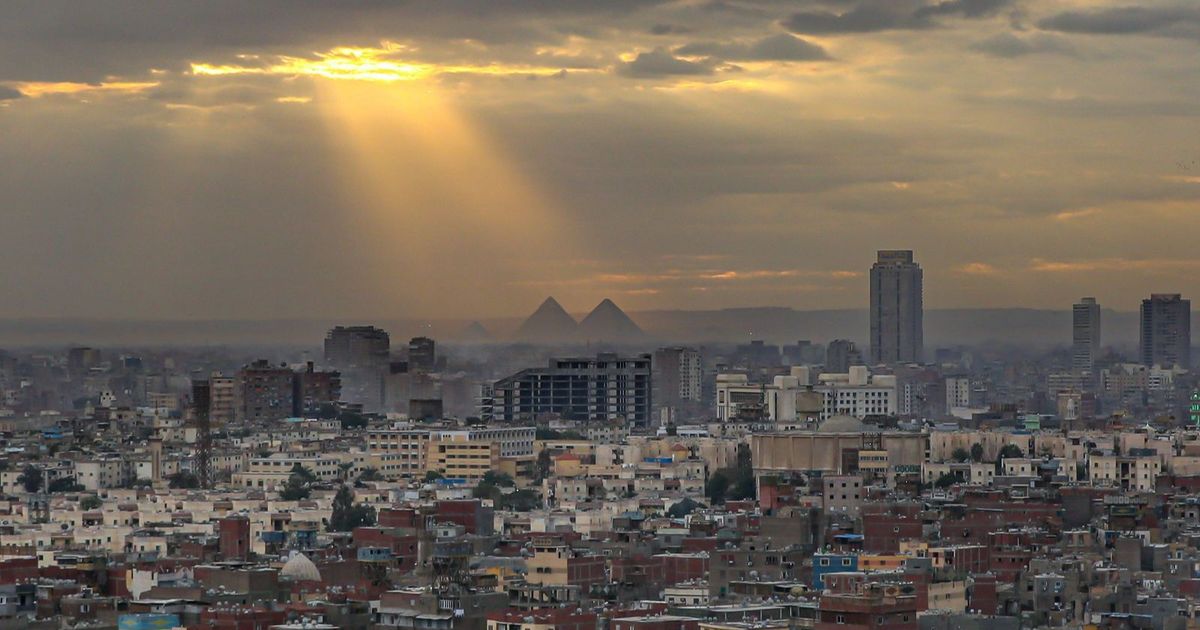 Photo: الشرق بلومبرغ Egyptian Pound Expected to Plunge to 52 Egyptian Pounds per Dollar by 2027, According to Standard & Poor's