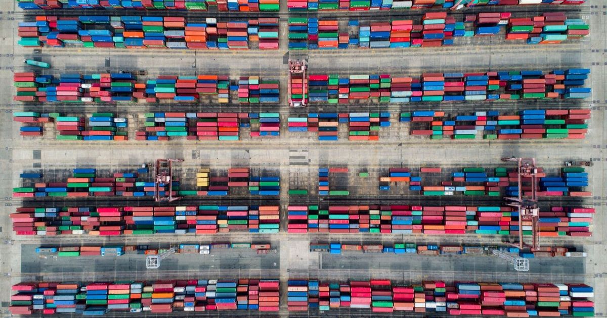 مسيرات تلحق ضررا بأرصفة وسفن في ميناء روسي على البحر الأسود 