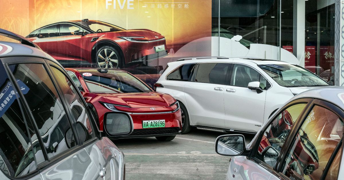 صراع إيران يضع عمليات تويوتا أمام اختبار جديد في سوق السيارات العالمية 