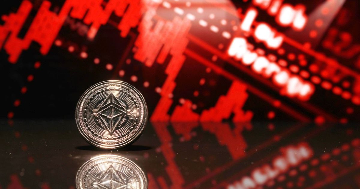 إيثريوم تقود صعود العملات المشفرة بدعم من مشتريات المؤسسات
