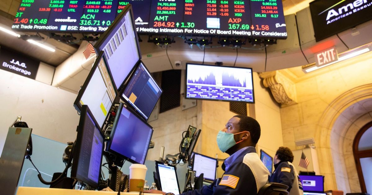 الأسهم العالمية تتراجع مع عزوف عن المخاطرة إثر تصاعد مخاوف التضخم 