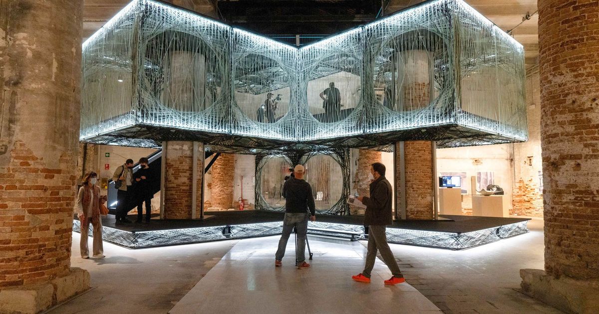 جولة في أبرز معالم معرض بينالي البندقية الشهير للعمارة 2021 | اقتصاد الشرق  مع بلومبرغ