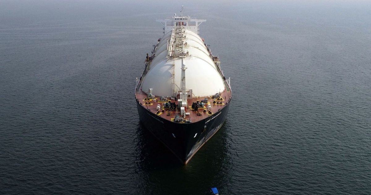 مصر.. ”شل” و”بتروناس” تصدران شحنة غاز مسال جديدة إلى أوروبا