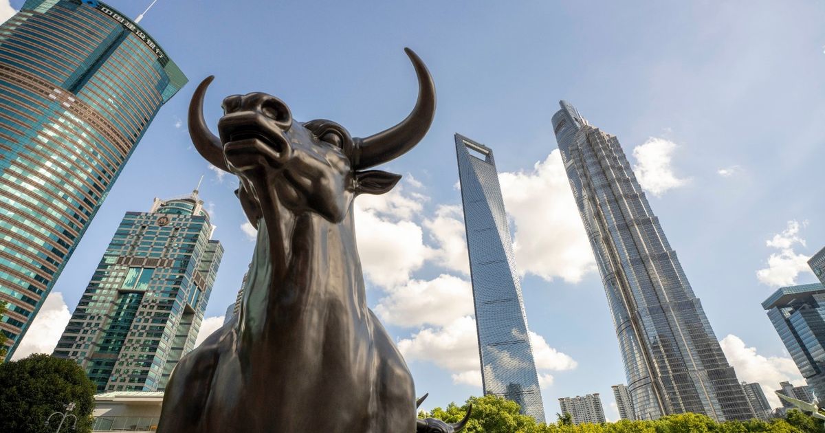 مدخرات الأسر وصغار المستثمرين وقود رالي الأسهم الصينية