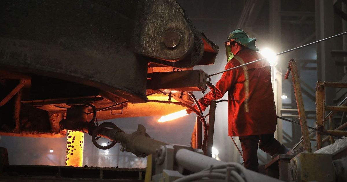 المدينة للصلب المصرية تستثمر 106 ملايين دولار لتعزيز التكامل الصناعي 