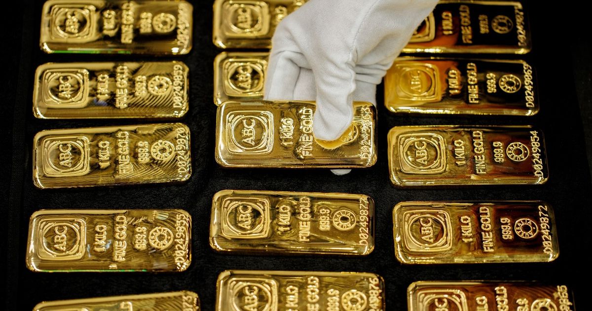 أسعار الفضة والذهب تحطم الأرقام القياسية بدعم من رهانات خفض الفائدة