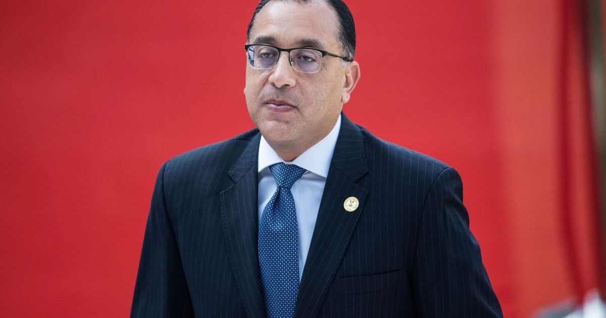 مصر تثبت أسعار بيع الكهرباء لأجل غير مسمى منعاً لضغوط تضخمية جديدة