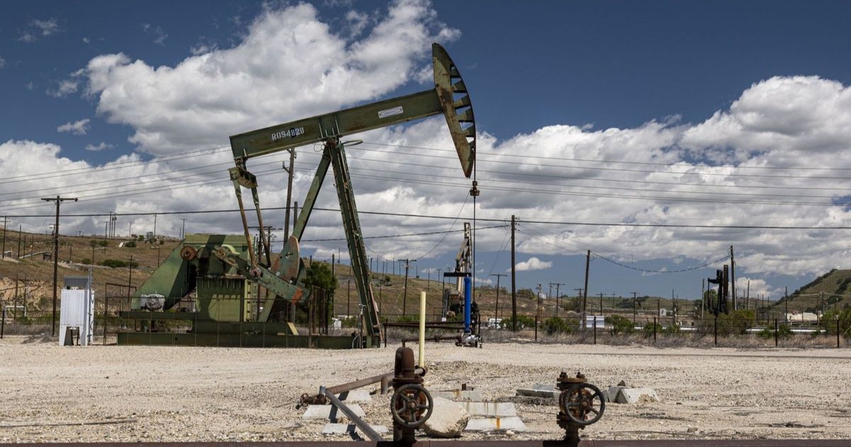 Les prix du pétrole se stabilisent en prévision de la décision de l’OPEP+ sur les approvisionnements