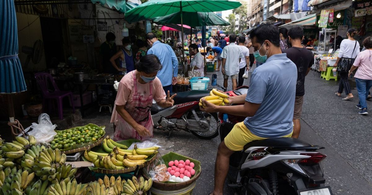 آسيا بين طفرة الذكاء الاصطناعي في الصادرات وفاتورة الطاقة الملتهبة 