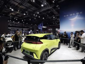 \"BYD\" تؤكد إزاحة \"فولكس واجن\" عن عرش مبيعات السيارات في الصين