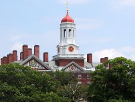 هل يتحوّل قبول الطلاب في هارفارد إلى الاعتماد على الحظ؟