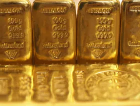 أسعار الذهب تتراجع مع انحسار الطلب على الملاذات الآمنة