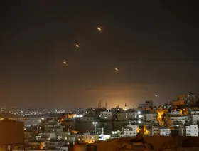 شركات الطيران تتزاحم في أجواء السعودية ومصر وسط تصاعد التوترات في الشرق الأوسط