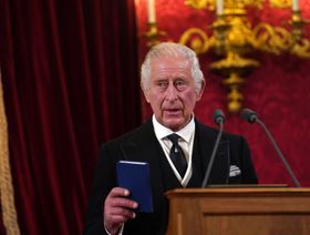 بريطانيا.. العلامة التجارية المَلَكية ووعاء \"المارمايت\"