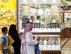 كيف أثرت قفزة أسعار الفضة على سوق الذهب في دبي؟