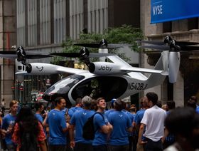 إزالة الكربون من الطيران تحتاج إلى قفزات كبيرة