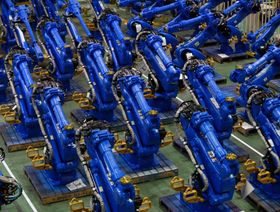 روبوتات صناعية - المصدر: بلومبرغ