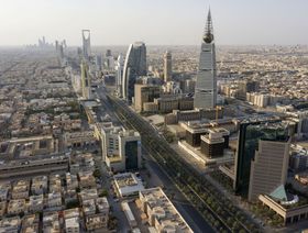 السعودية تستهدف فائض 90 مليار ريال في ميزانية 2022