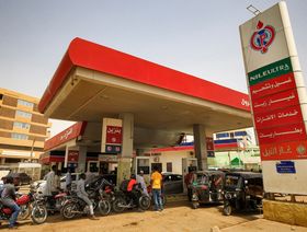السودان يخفّض أسعار الوقود بنحو 5%