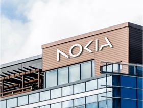 شعار "نوكيا" الجديد على واجهة مبنى مقرها الرئيسي في مدينة إسبو، فنلندا - المصدر: شركة "نوكيا"