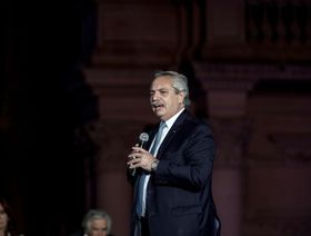 الأرجنتين تدرس جدوى تصدير الغاز الطبيعي المسال بالشراكة مع \"بتروناس\" الماليزية