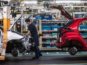 إنتاج تويوتا من السيارات يسجل رقماً قياسياً في مايو