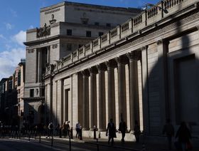 خطوة بنك إنجلترا القادمة ستكون أكبر من رفع أسعار الفائدة