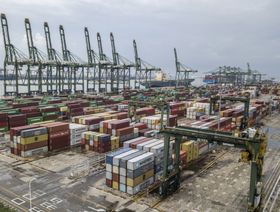 تقرير: 21.5% انخفاضاً بحركة التجارة الخارجية لدول الخليج في 2020