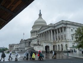 الكونغرس الأميركي يقر صفقة سقف الدين وينهي مخاوف تعثر السداد