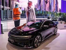 \"لوسيد\" تفتتح أول مصنع سيارات كهربائية في السعودية