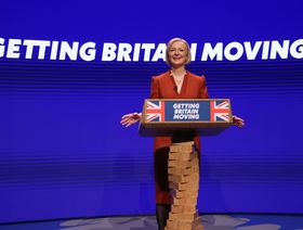 ليز ترس ، رئيسة وزراء المملكة المتحدة ، تلقي خطابها الرئيسي خلال مؤتمر الخريف السنوي لحزب المحافظين في برمنغهام ، المملكة المتحدة ، يوم الأربعاء 5 أكتوبر 2022. - المصدر: بلومبرغ