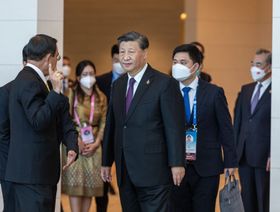 أوروبا تقاوم ضغوط بايدن و تتبع مساراً وسيطاً في علاقاتها مع الصين