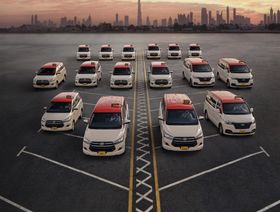 مجموعة من سيارات الأجرة تابعة لشركة تاكسي دبي  - المصدر: الشرق