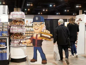 السيولة النقدية لدى \"بيركشاير\" تقفز إلى 348 مليار دولار