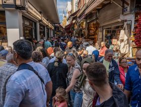 الأسعار في أكثر مدن تركيا ازدحاماً بدأت تخرج عن السيطرة