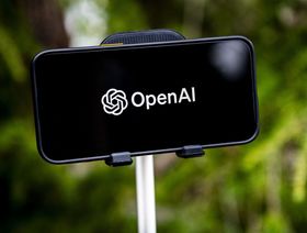 صحيفة: أبوظبي تدرس الاستثمار في شركة رقائق تابعة لـ\"Open AI\"