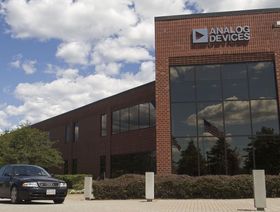 مقر شركة أنالوغ ديفايسيز في مدينة نوروود بولاية ماساتشوستس الأمريكية - المصدر: بلومبرغ