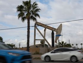 شركات النفط الصخري الأميركية ملتزمة زيادة الإنتاج بشكل طفيف