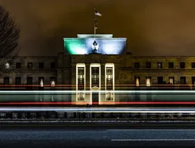 جون أوثرز: الاحتياطي الفيدرالي يفي بالدور المناط به
