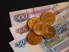 عجز ميزانية روسيا يتراجع للشهر الثالث على التوالي رغم تكاليف الحرب