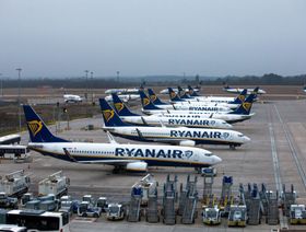 قطاع الطيران مهدد بفصل جديد من الانهيار - المصدر: بلومبرغ