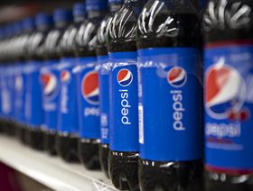 \"بيبسي\" تنوي تقليل استخدام البلاستيك الخام 50% خلال عقد