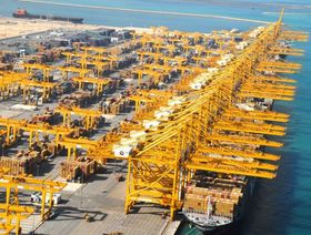 السعودية تُوقف الامتيازات الجمركية على بضائع المناطق الحرة الخليجية