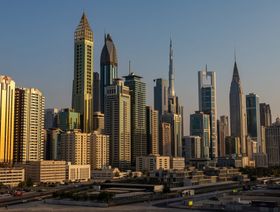 دبي تستهدف أميركا وبريطانيا لزيادة الاستثمار الأجنبي المباشر