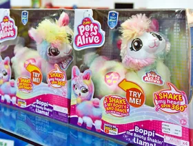 دمية "بيتس ألايف بوبي لاما" الراقصة من تصنيع شركة "زورو" - بلومبرغ