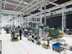 أحد مصانع شركة "رولز رويس" لتجميع المحركات من طراز (mtu) في كلوفتيرن، ألمانيا - المصدر: الموقع الإلكتروني لشركة "رولز رويس باور سيستمز"