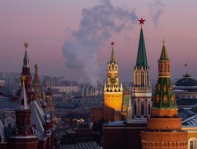 الصين تطالب شركاتها في روسيا بسد الفراغ بعد العقوبات الغربية